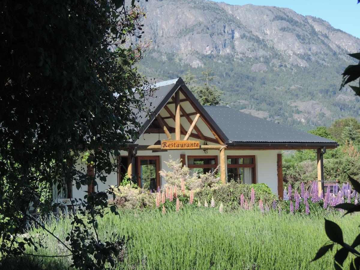 Hosteria El Hoyo Hoyo de Epuyén 外观 照片
