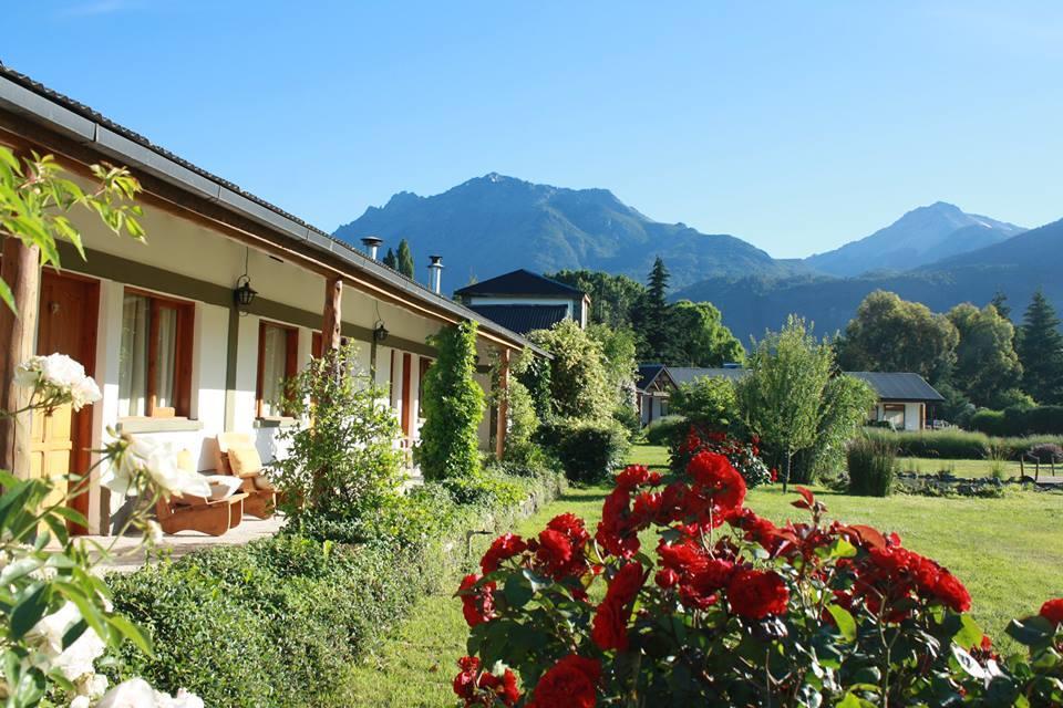 Hosteria El Hoyo Hoyo de Epuyén 外观 照片