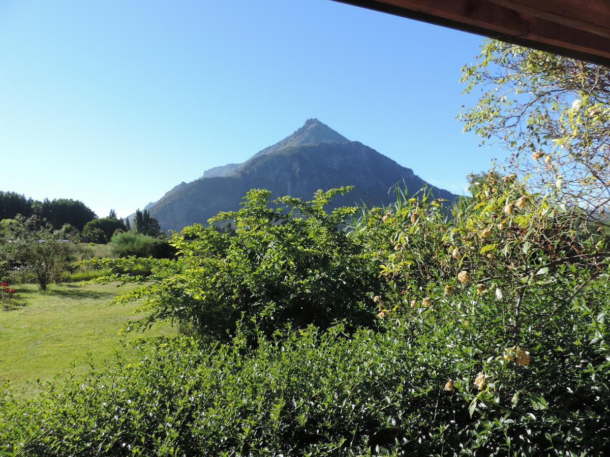 Hosteria El Hoyo Hoyo de Epuyén 外观 照片